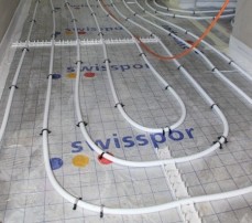 Montaż styropianu pod ogrzewaniem podłogowym